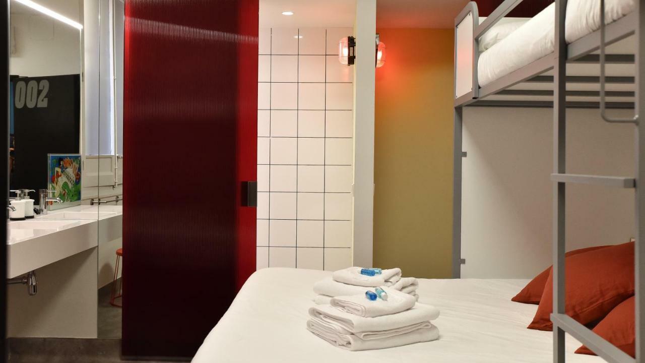 Cats Hostel Madrid Sol Bagian luar foto